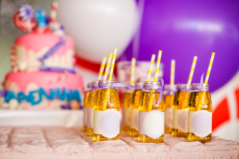 Birthday party food and beverages